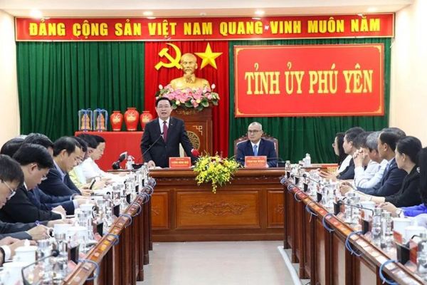 Chủ tịch Quốc hội: Phú Yên cần xây dựng cơ chế, chính sách phù hợp thực tiễn